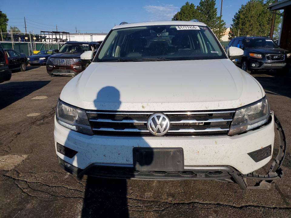 61777436 :رقم المزاد ، 3VV2B7AX5LM069521 vin ، 2020 Volkswagen Tiguan مزاد بيع