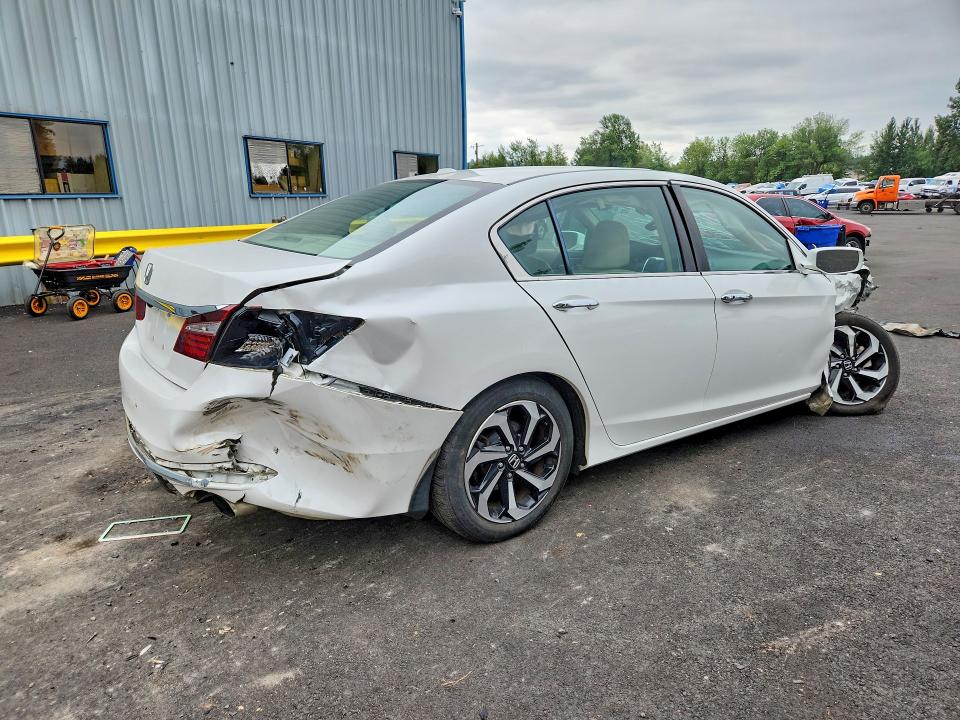 61619716 :رقم المزاد ، 1HGCR2F87GA177503 vin ، 2016 Honda Accord مزاد بيع