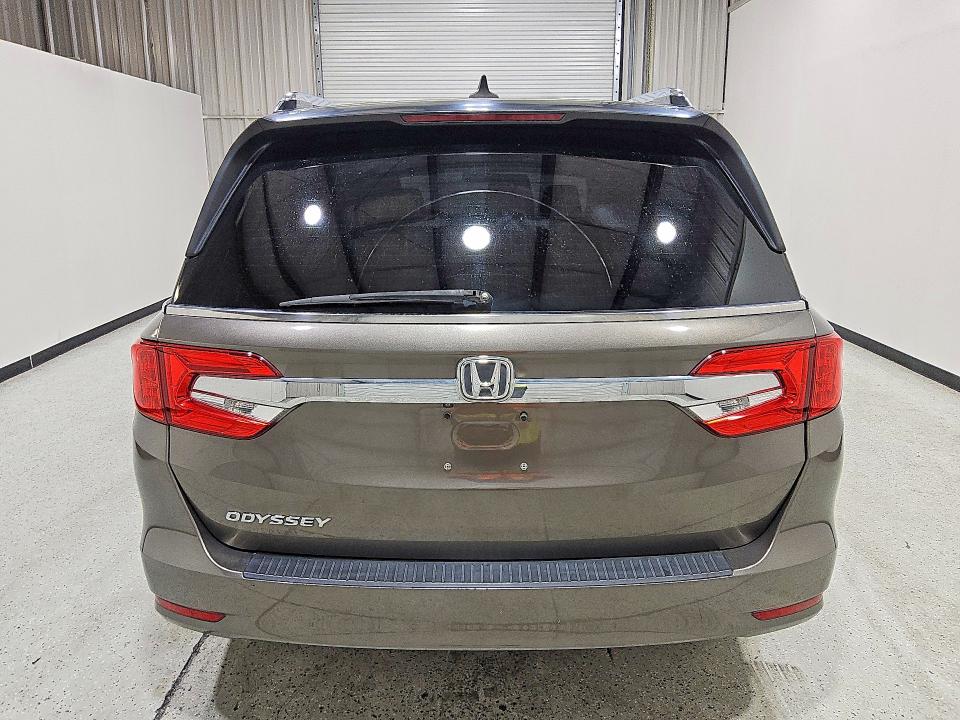 Продаж на аукціоні авто 2018 Honda Odyssey, vin: 5FNRL6H7XJB069901, номер лоту: 61132076