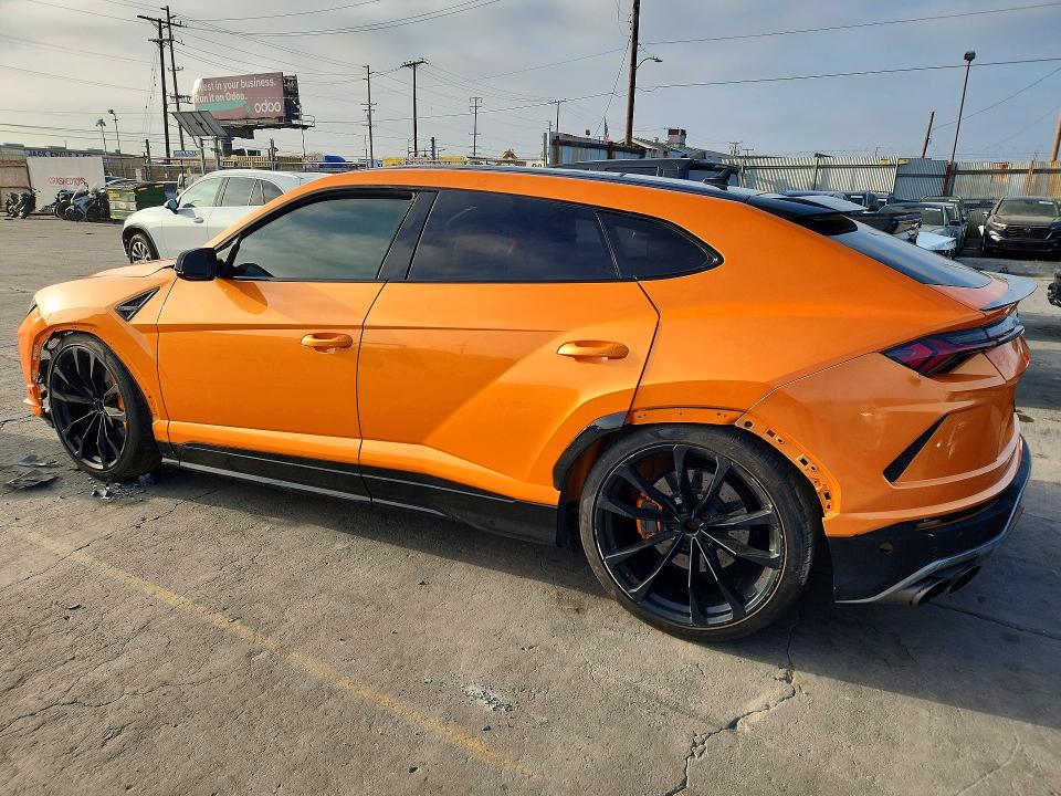 2022 Lamborghini Urus მანქანა იყიდება აუქციონზე, vin: ZPBUA1ZL2NLA21237, აუქციონის ნომერი: 63590146