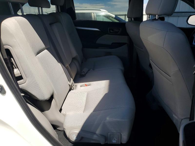 61724376 :رقم المزاد ، 5TDZZRFH1KS300015 vin ، 2019 Toyota Highlander مزاد بيع