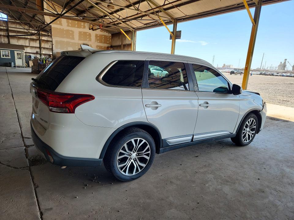 2017 Mitsubishi Outlander მანქანა იყიდება აუქციონზე, vin: JA4AD3A36HZ048977, აუქციონის ნომერი: 62726836