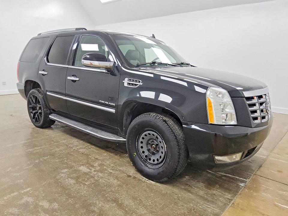 Продажа на аукционе авто 2011 Cadillac Escalade, vin: 1GYS4BEF0BR115714, номер лота: 54471356