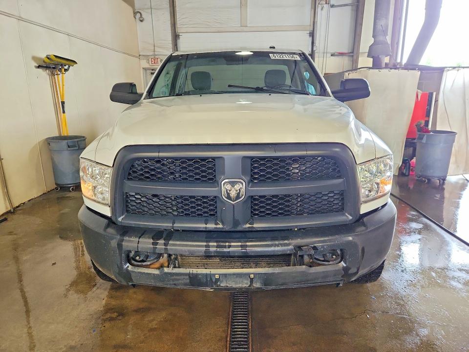 61221156 :رقم المزاد ، 3C6LR5AL7DG532329 vin ، 2013 Ram 2500 مزاد بيع