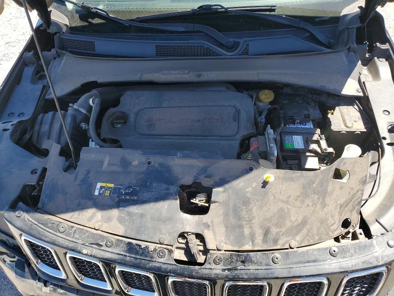 63142746 :رقم المزاد ، 3C4NJCBB5JT411594 vin ، 2018 Jeep Compass مزاد بيع