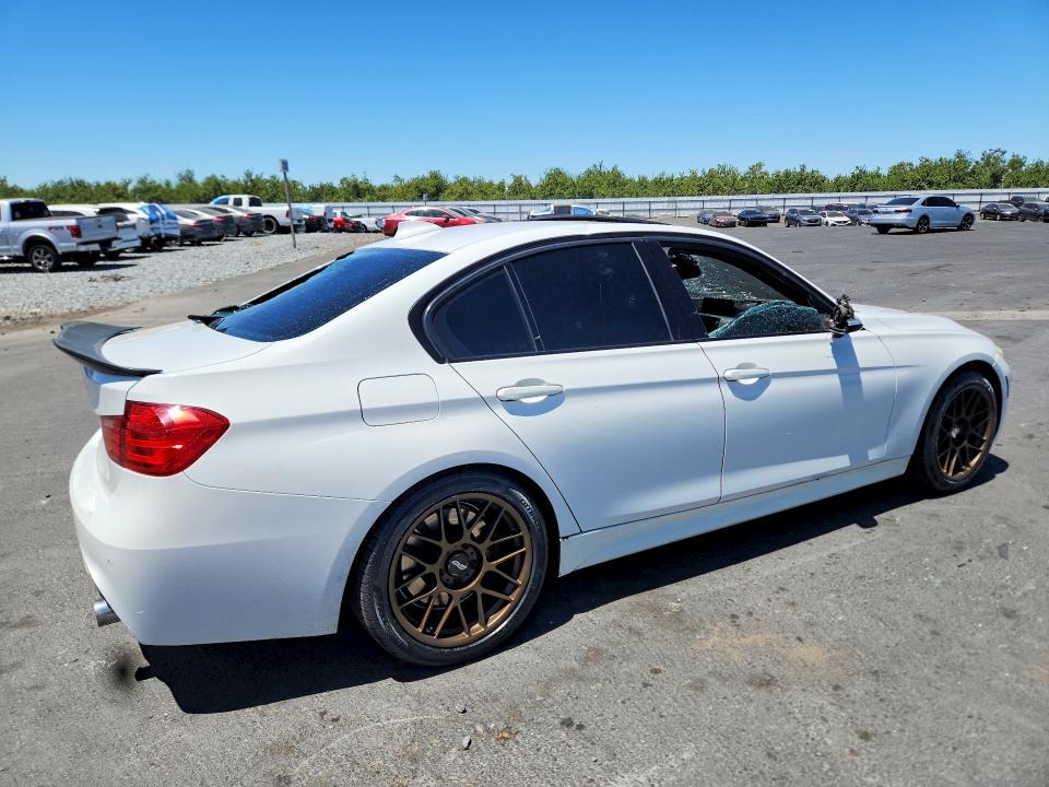 60328536 :رقم المزاد ، WBA3A9C54EF477795 vin ، 2014 Bmw 335 مزاد بيع