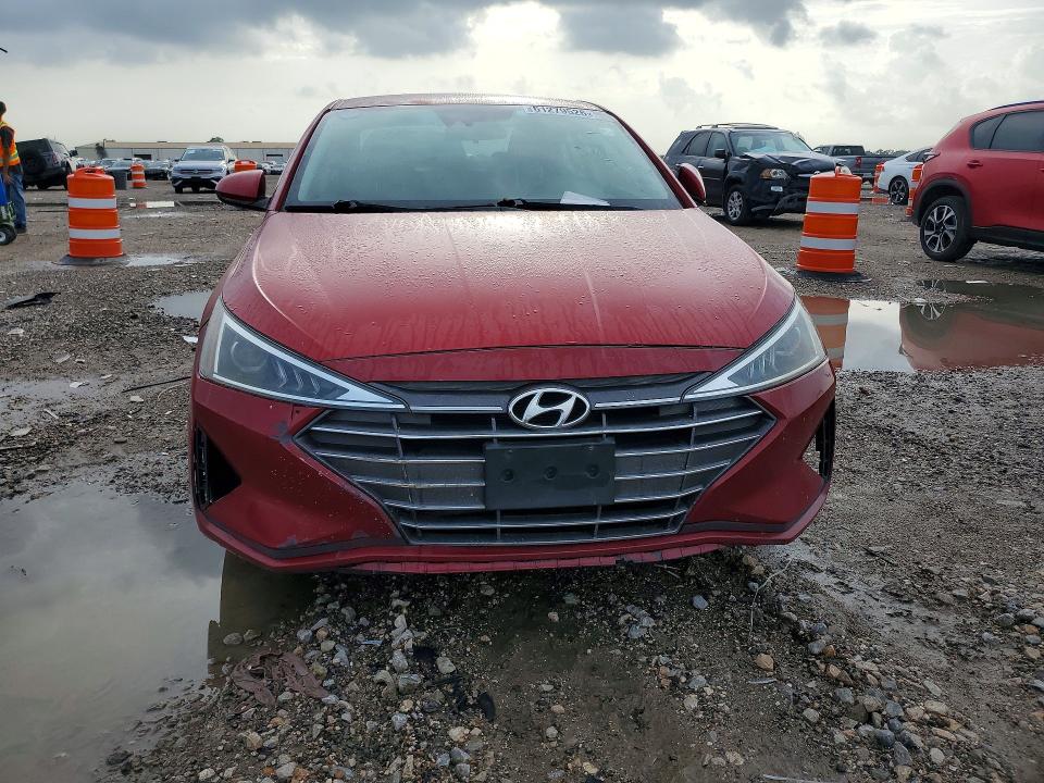 61279526 :رقم المزاد ، 5NPD84LF8KH420158 vin ، 2019 Hyundai Elantra مزاد بيع