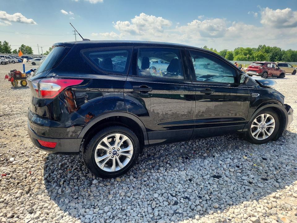 2018 Ford Escape მანქანა იყიდება აუქციონზე, vin: 1FMCU0F7XJUB03230, აუქციონის ნომერი: 60235356
