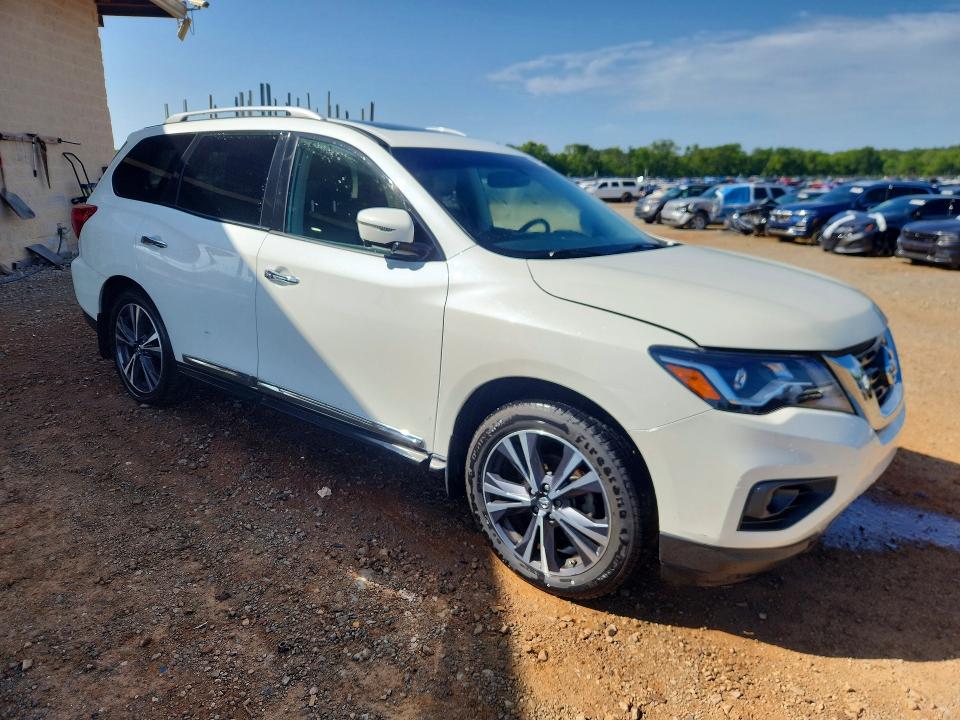 Продаж на аукціоні авто 2017 Nissan Pathfinder, vin: 5N1DR2MN3HC612904, номер лоту: 61803746