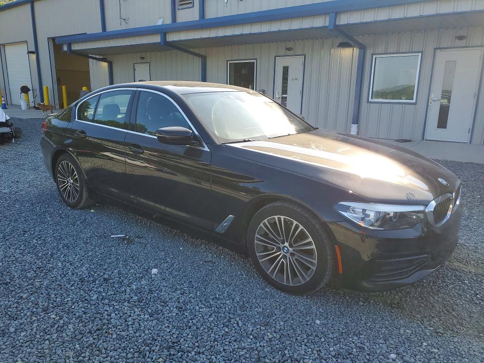 60800626 :رقم المزاد ، WBAJA5C58KWW18508 vin ، 2019 Bmw 530 مزاد بيع