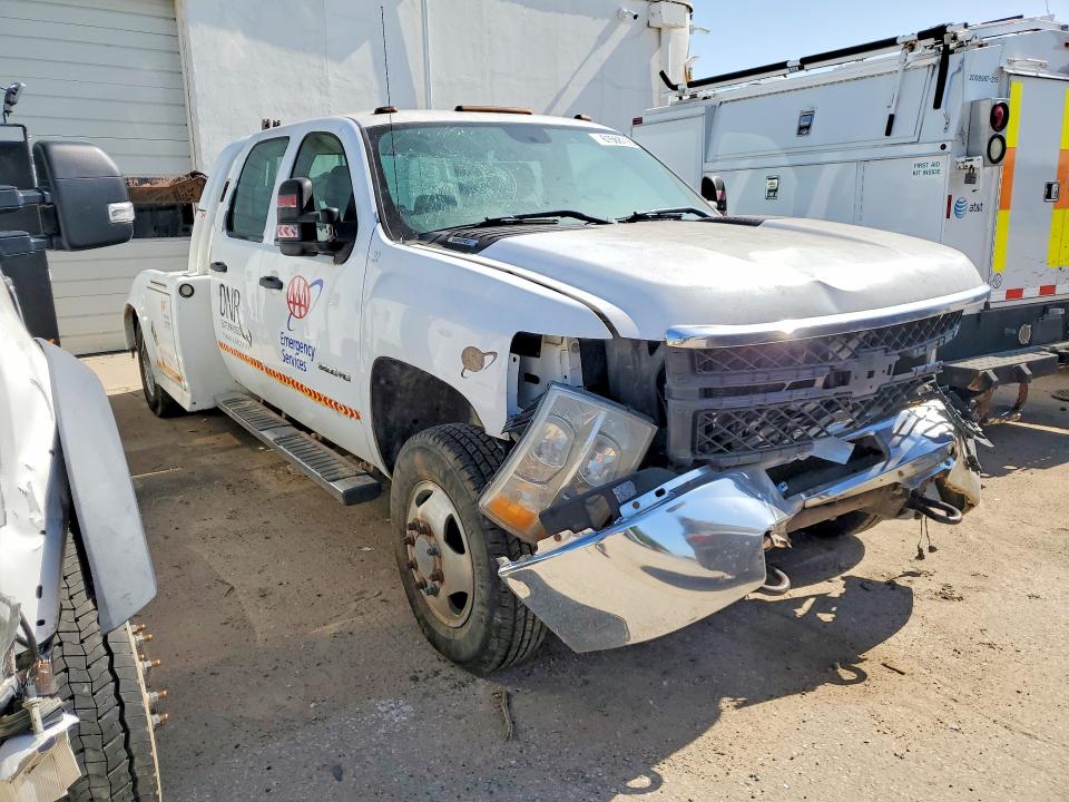61568796 :رقم المزاد ، 1GB4KZCGXEF117764 vin ، 2014 Chevrolet Silverado مزاد بيع