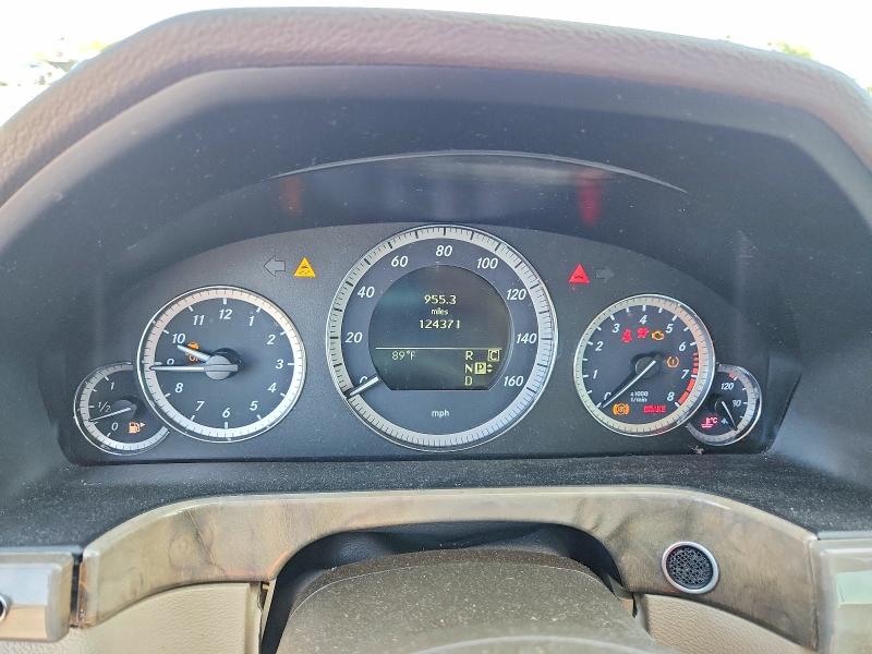 60818396 :رقم المزاد ، WDDHF5GB0AA036178 vin ، 2010 Mercedes-benz E مزاد بيع