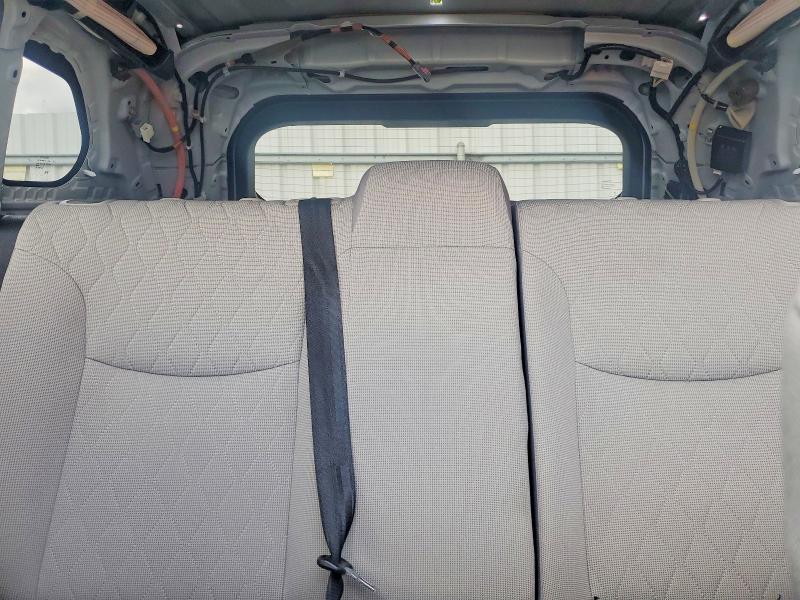 62702056 :رقم المزاد ، 7MUBAABG4NV005573 vin ، 2022 Toyota Corolla Cross مزاد بيع