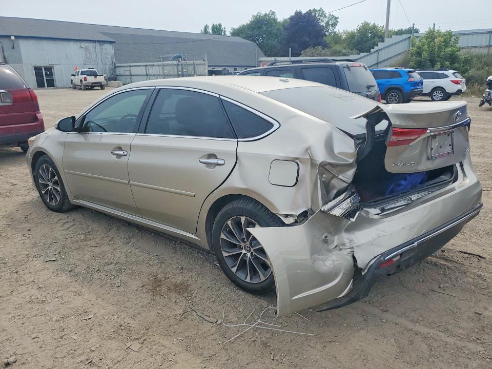 63201476 :رقم المزاد ، 4T1BK1EB5HU261093 vin ، 2017 Toyota Avalon مزاد بيع