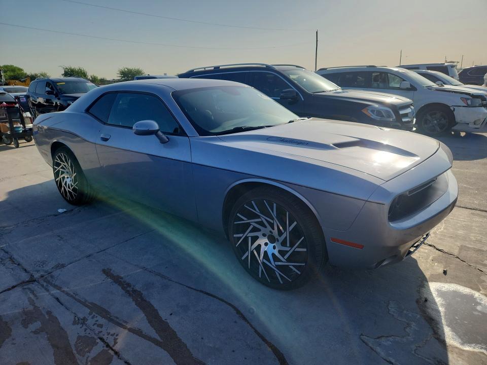 61640176 :رقم المزاد ، 2C3CDZAG7FH873366 vin ، 2015 Dodge Challenger مزاد بيع