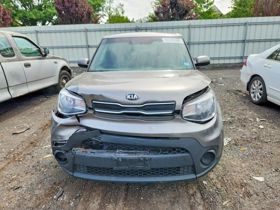 Продаж на аукціоні авто 2018 Kia Soul, vin: KNDJN2A25J7602273, номер лоту: 60229746