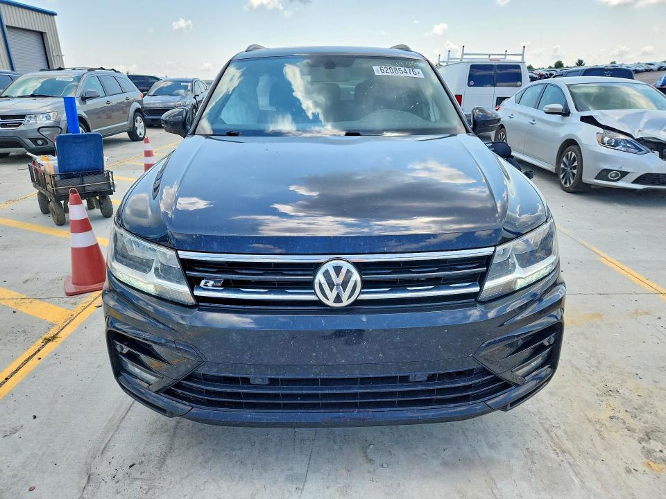 Продажа на аукционе авто 2020 Volkswagen Tiguan, vin: 3VV3B7AX5LM116809, номер лота: 62085476