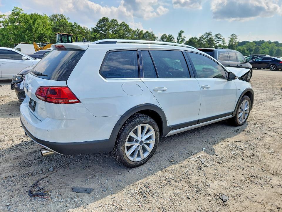 60020376 :رقم المزاد ، 3VWH17AU2HM522015 vin ، 2017 Volkswagen Golf Alltrack مزاد بيع