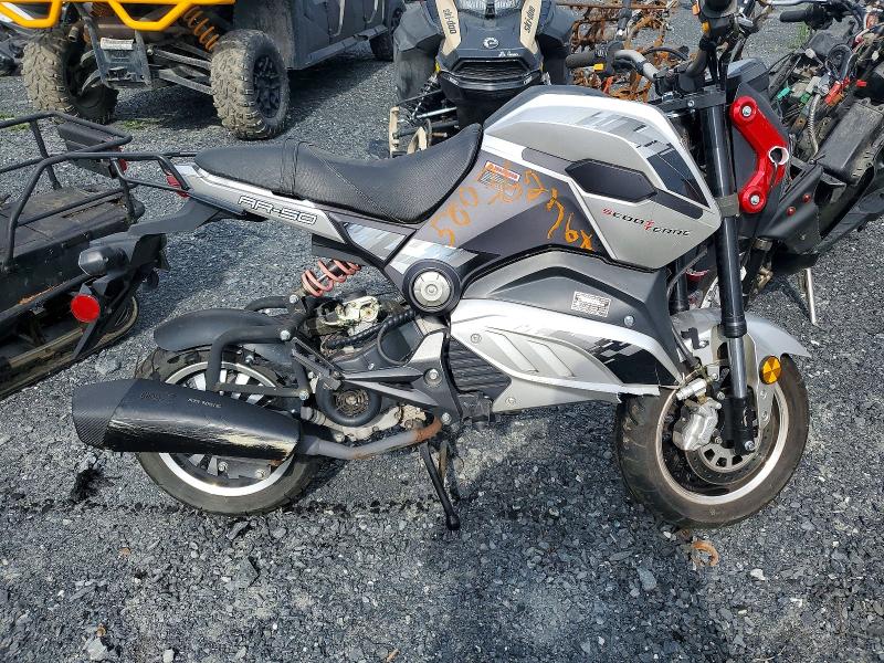 58036276 :رقم المزاد ، LEHPCB226NR600498 vin ، 2022 Cf Moto Scooter مزاد بيع