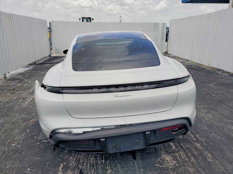 2022 Porsche Taycan მანქანა იყიდება აუქციონზე, vin: WP0AA2Y15NSA15165, აუქციონის ნომერი: 59279296