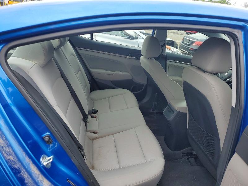 59957166 :رقم المزاد ، 5NPD84LF9JH248415 vin ، 2018 Hyundai Elantra مزاد بيع