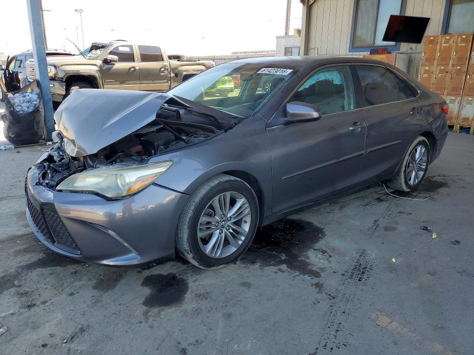 2015 Toyota Camry მანქანა იყიდება აუქციონზე, vin: 4T1BF1FK1FU982477, აუქციონის ნომერი: 61423016