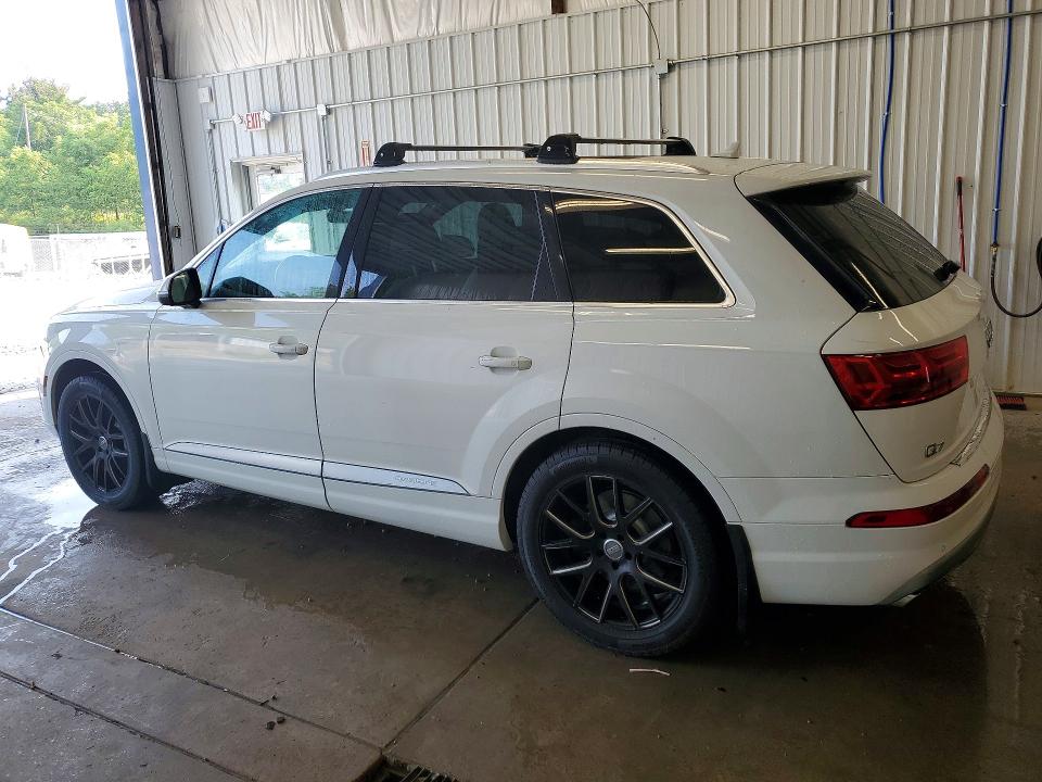 2017 Audi Q7 მანქანა იყიდება აუქციონზე, vin: WA1VAAF72HD013845, აუქციონის ნომერი: 61334156