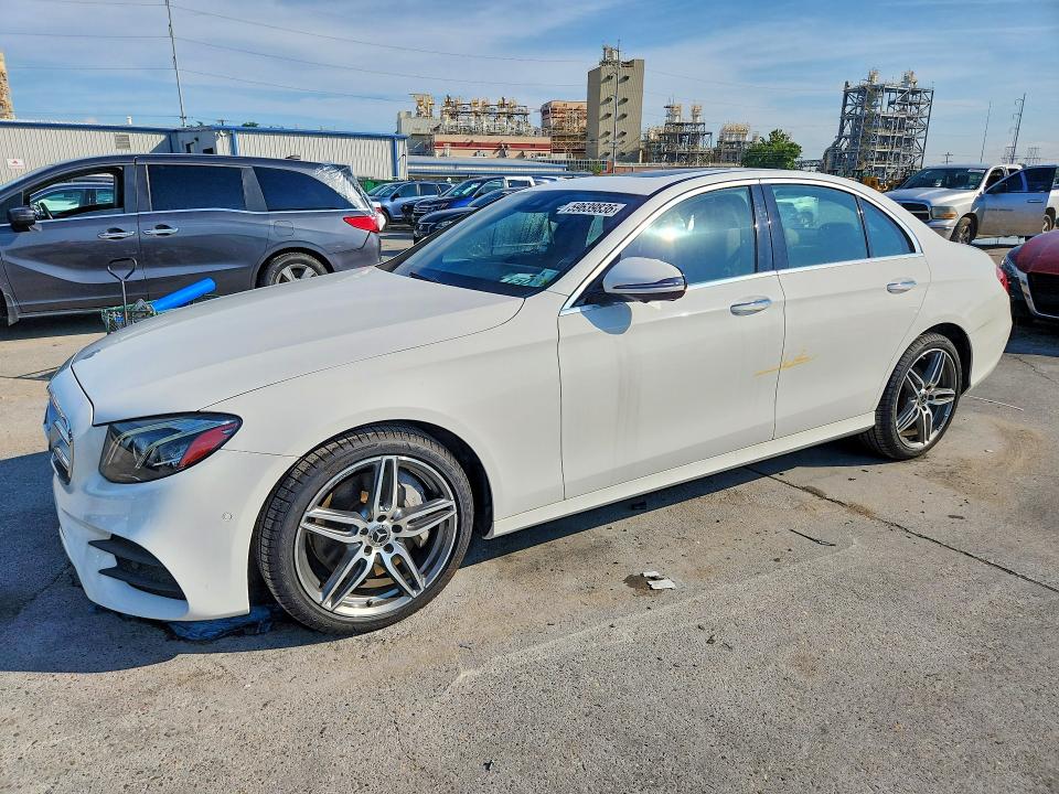 59639836 :رقم المزاد ، WDDZF4JB9KA513179 vin ، 2019 Mercedes-benz E مزاد بيع