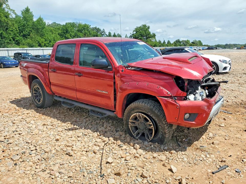 61931676 :رقم المزاد ، 5TFJU4GN5FX065878 vin ، 2015 Toyota Tacoma مزاد بيع