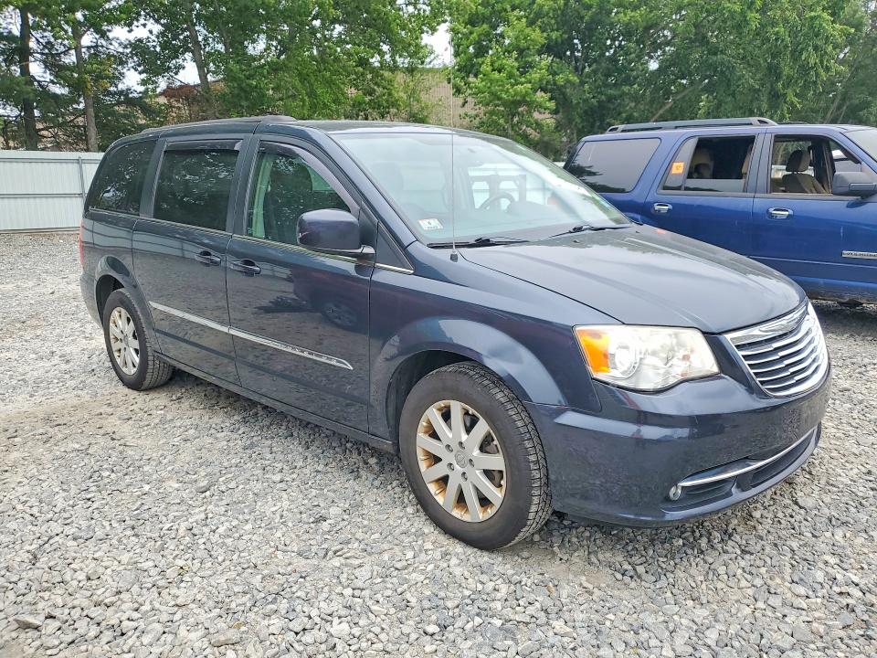 61719596 :رقم المزاد ، 2C4RC1BG5DR747636 vin ، 2013 Chrysler Town & Country مزاد بيع
