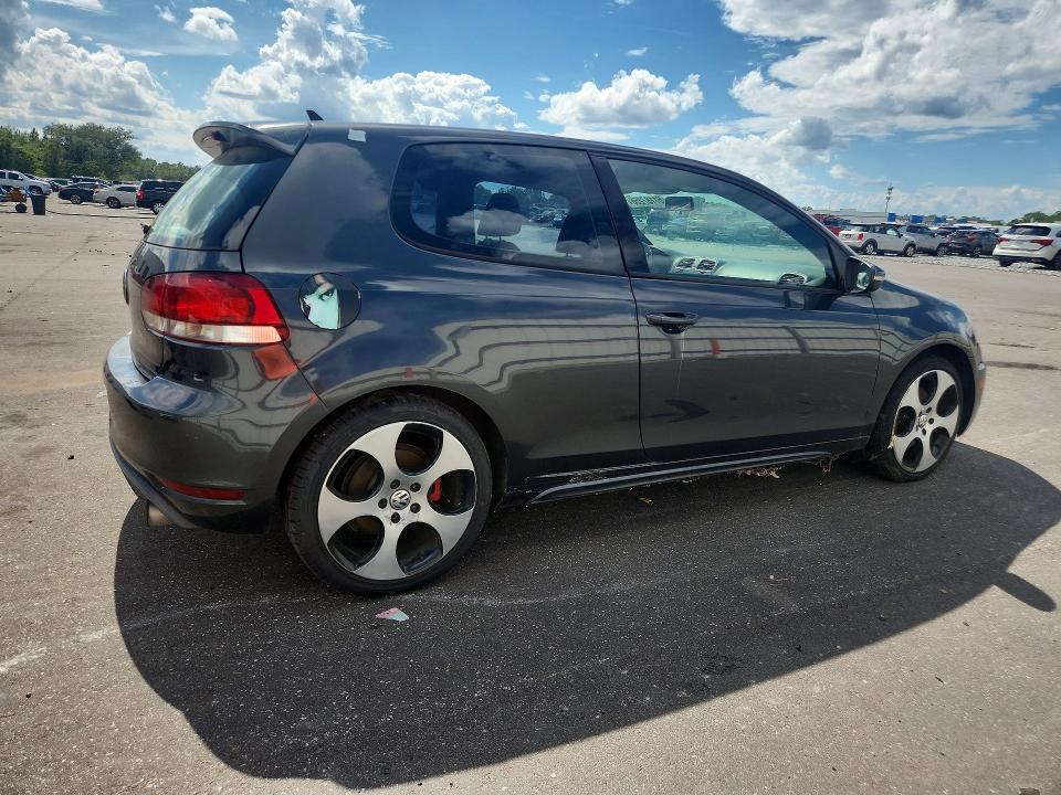 61187256 :رقم المزاد ، WVWFV7AJ2BW137517 vin ، 2011 Volkswagen Gti مزاد بيع