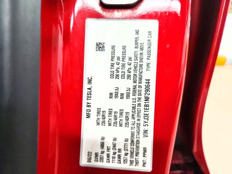 60839046 :رقم المزاد ، 5YJ3E1EB1NF290644 vin ، 2022 Tesla Model 3 مزاد بيع