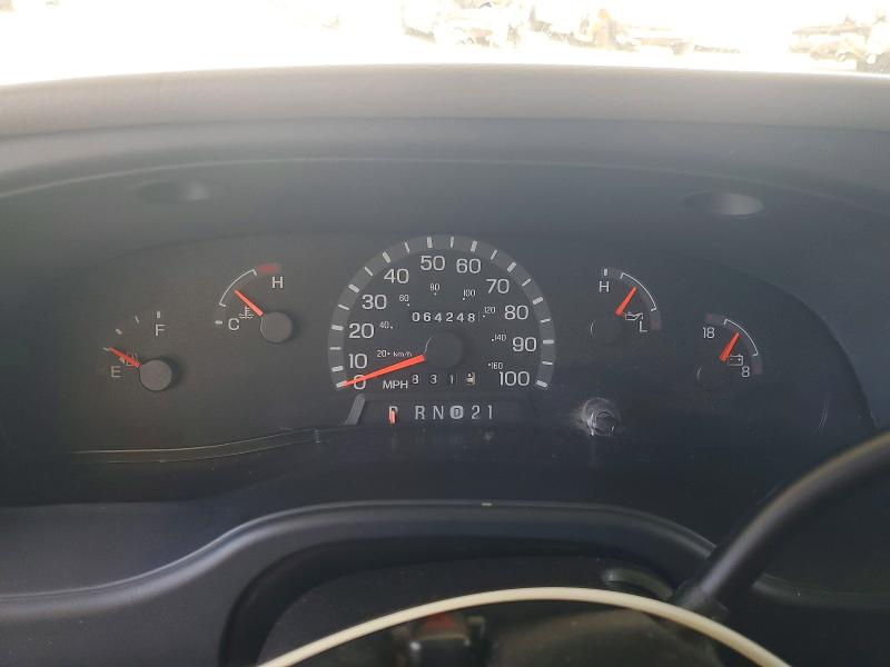61579236 :رقم المزاد ، 1FDXE45S72HB48101 vin ، 2002 Ford E450 مزاد بيع