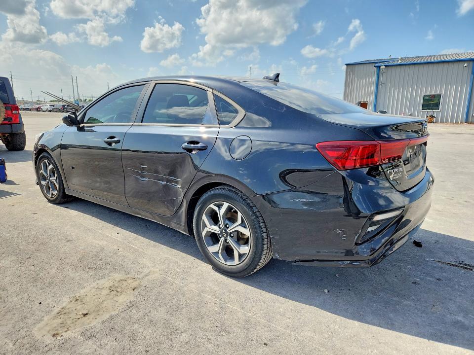 2021 Kia Forte მანქანა იყიდება აუქციონზე, vin: 3KPF24AD7ME270644, აუქციონის ნომერი: 61973356