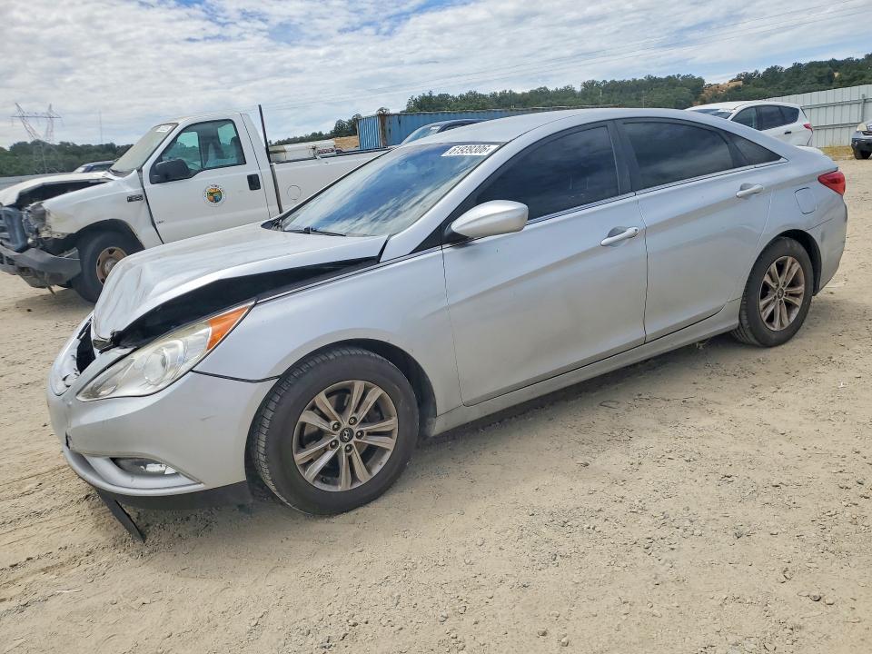 61939306 :رقم المزاد ، 5NPEB4AC0DH771969 vin ، 2013 Hyundai Sonata مزاد بيع