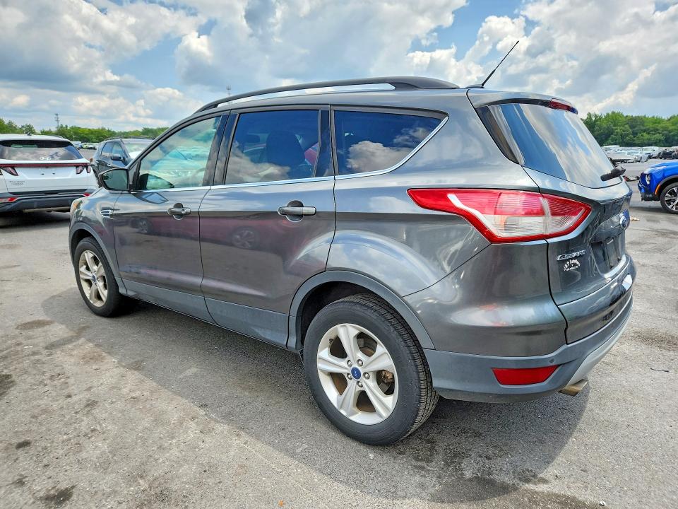 2015 Ford Escape მანქანა იყიდება აუქციონზე, vin: 1FMCU9G93FUB22844, აუქციონის ნომერი: 63028106