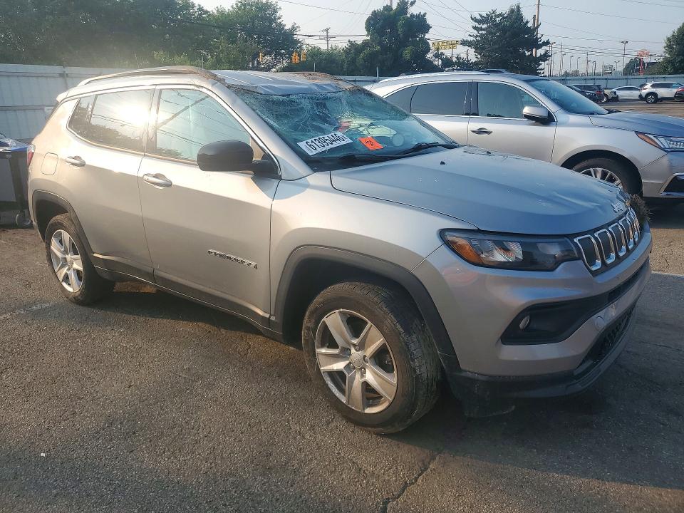 Продаж на аукціоні авто 2022 Jeep Compass, vin: 3C4NJDBB4NT186032, номер лоту: 61395446
