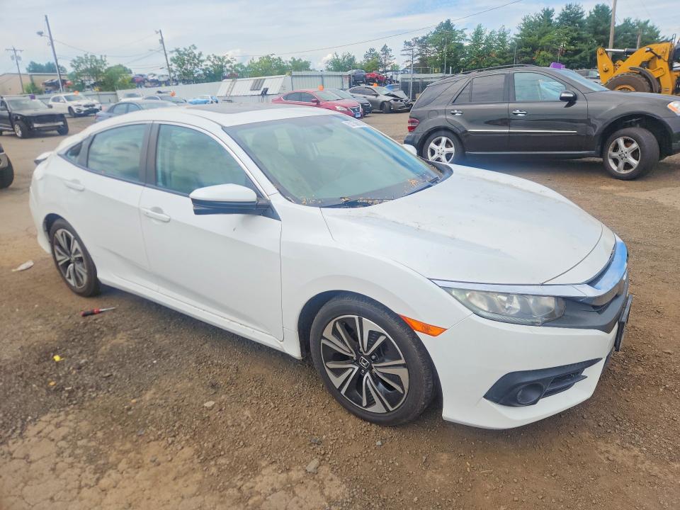60156616 :رقم المزاد ، 19XFC1F71HE213795 vin ، 2017 Honda Civic مزاد بيع