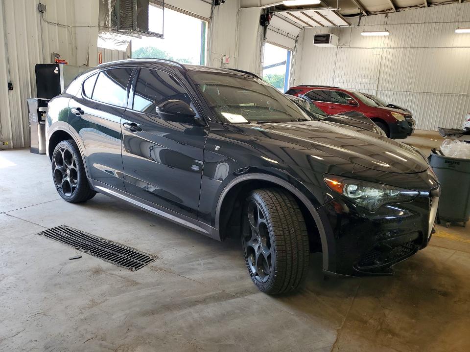 Продаж на аукціоні авто 2024 Alfa Romeo Stelvio, vin: ZASPAKBN8R7D85240, номер лоту: 62821476