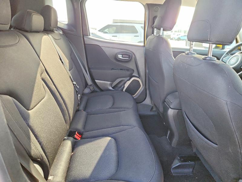 2015 Jeep Renegade მანქანა იყიდება აუქციონზე, vin: ZACCJBBT5FPC33128, აუქციონის ნომერი: 61612756