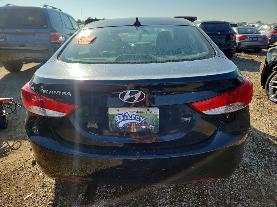 2013 Hyundai Elantra მანქანა იყიდება აუქციონზე, vin: KMHDH4AE7DU005802, აუქციონის ნომერი: 59893306