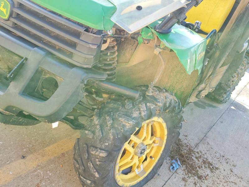 60915206 :رقم المزاد ، 1M0825MAELM030413 vin ، 2020 John Deere Gator 825 M مزاد بيع