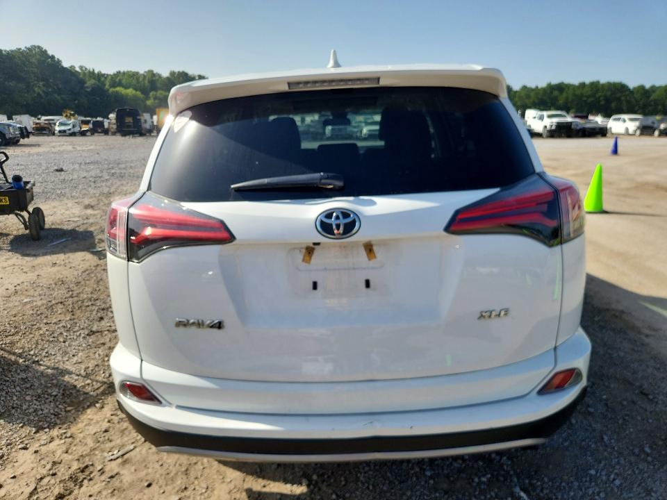 Продаж на аукціоні авто 2018 Toyota Rav4, vin: 2T3WFREV9JW467061, номер лоту: 61705086