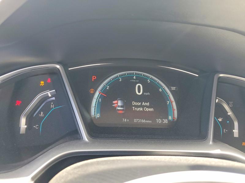 60133726 :رقم المزاد ، 19XFC2F70JE206607 vin ، 2018 Honda Civic مزاد بيع