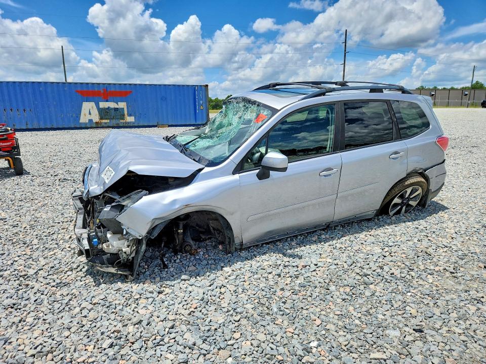 Продажа на аукционе авто 2017 Subaru Forester, vin: JF2SJAEC3HH451954, номер лота: 61107126