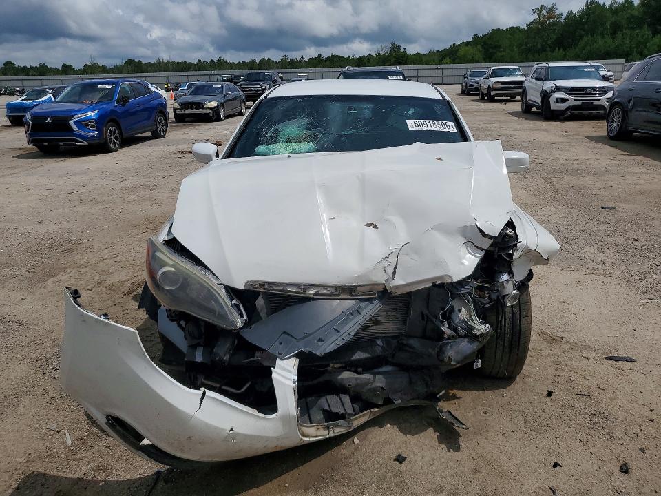 Aukcja sprzedaży 2014 Chrysler 200, vin: 1C3CCBBB4EN152666, numer aukcji: 60918506