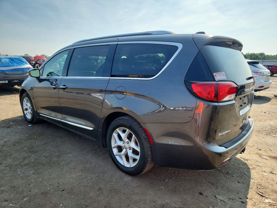 Продажа на аукционе авто 2018 Chrysler Pacifica, vin: 2C4RC1EG7JR157882, номер лота: 61043676
