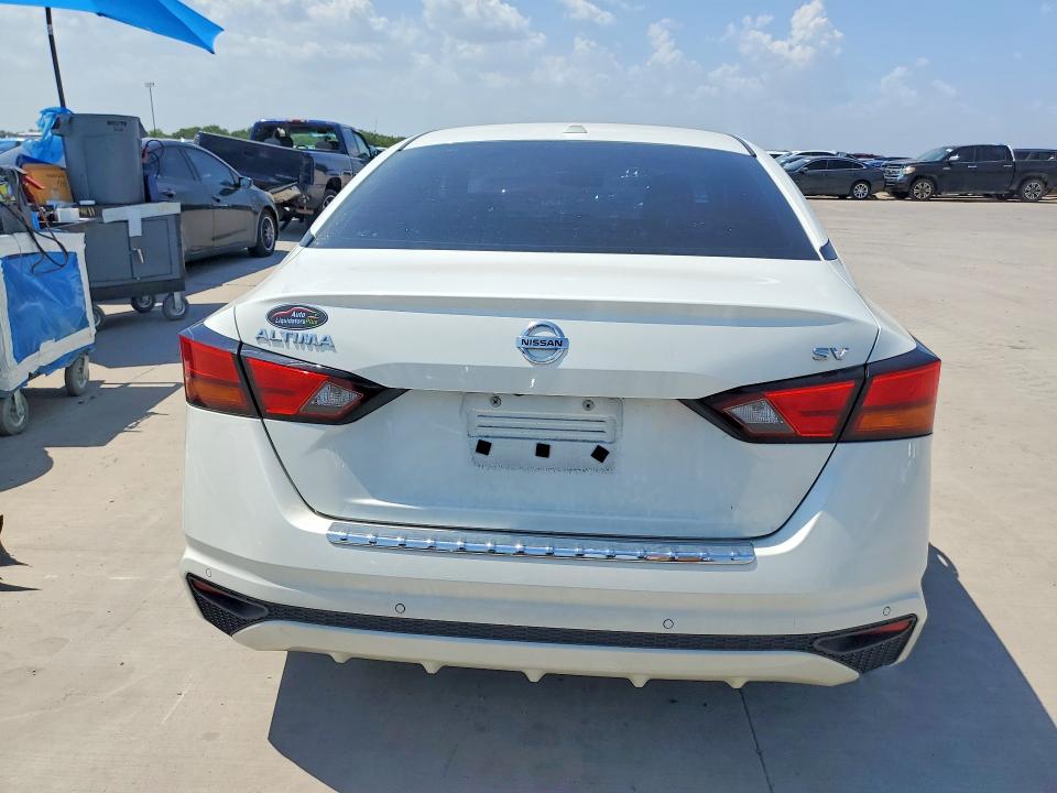 62211496 :رقم المزاد ، 1N4BL4DV1NN357376 vin ، 2022 Nissan Altima مزاد بيع