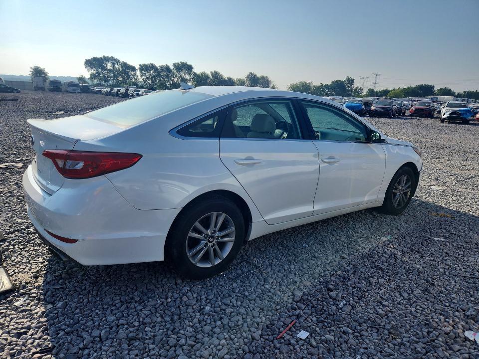 2015 Hyundai Sonata მანქანა იყიდება აუქციონზე, vin: 5NPE24AF7FH010031, აუქციონის ნომერი: 61411656