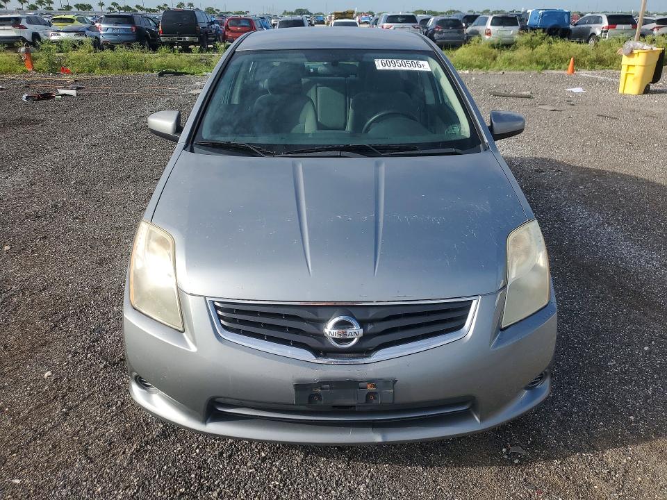 60950506 :رقم المزاد ، 3N1AB6AP1AL645907 vin ، 2010 Nissan Sentra مزاد بيع
